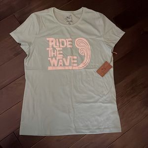 RIDE THE WAVE tshirt Medium NWT positive energy